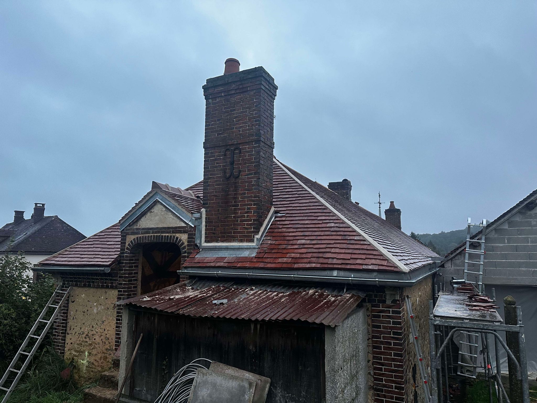 Réalisation d'une toiture de 160 m² : rénovation d'une longère